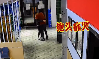 哈尔滨烤串店老板和妻子抱头痛哭：暂停堂食生意受影响