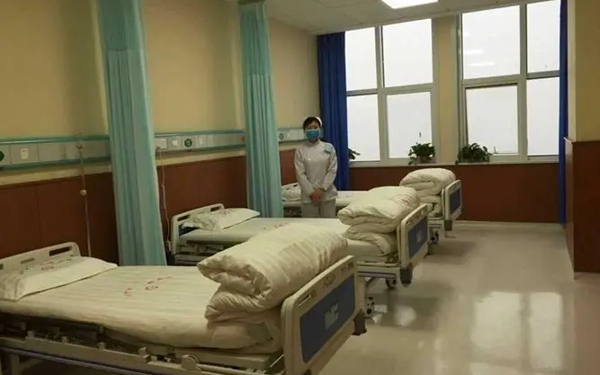 华商头条|华商记者帮|韩城一病人急需到咸阳做手术 记者联系咸阳交警护送