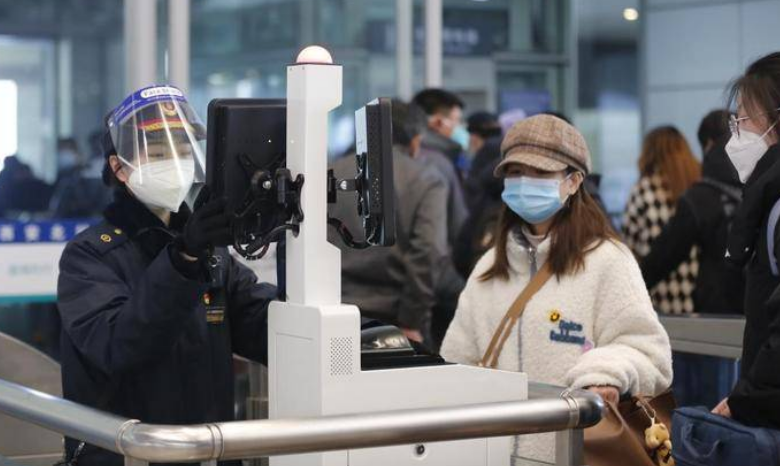 西安学生返乡客流22日日迎来最高峰 增开短途城际动车组列车