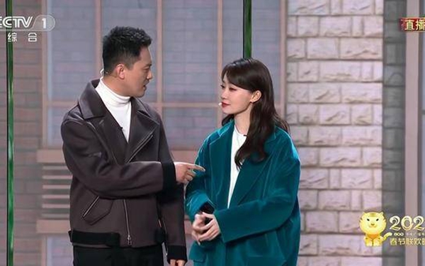 春晚带货能力太强了 张小斐同款大衣10分钟售罄