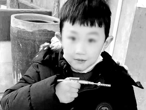 咸陽三原9歲失聯男孩遺體在屋后水塘中被發現