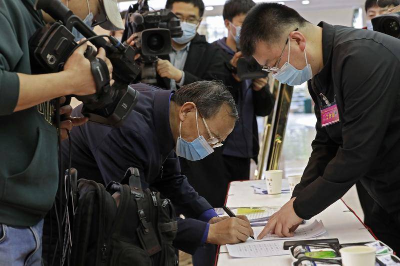 住陕全国政协委员赴京参加全国两会 看看委员们准备了哪些提案？