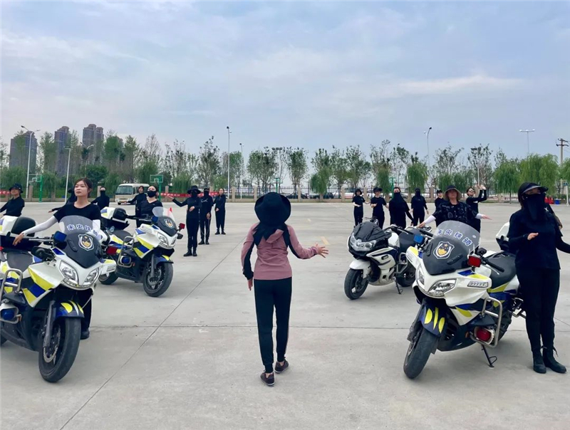 手术灯怎么打开警花绽放在长安 ｜ 陆婕：是“文艺女神”也是“拼命三娘”_https://www.jmylbn.com_新闻资讯_第1张