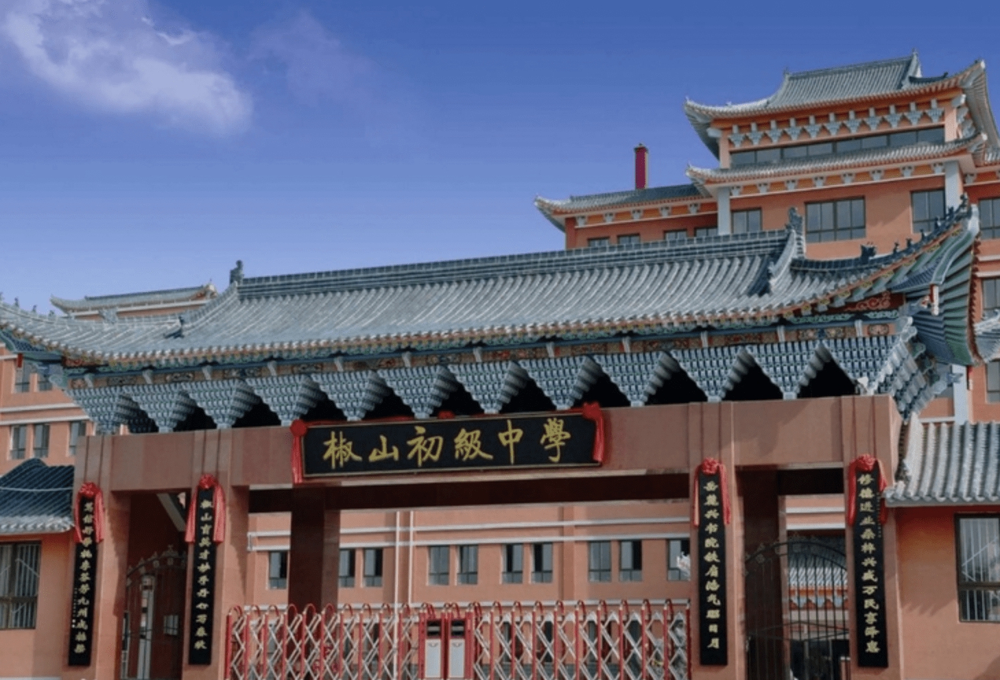 27岁哥哥为救14岁跳河弟弟双双溺亡 校长:正调查 若有责任会赔偿