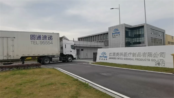 1、圆通货车在南京拉货.png