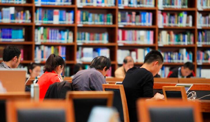 西安全民阅读状况调查报告公布：五成以上受访市民平均每天阅读时间30分钟以上