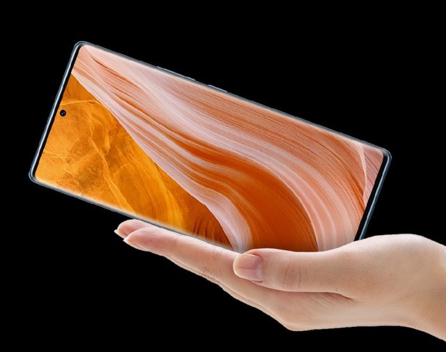 中兴Axon 40 Pro官方爆料：四摄双环模组 