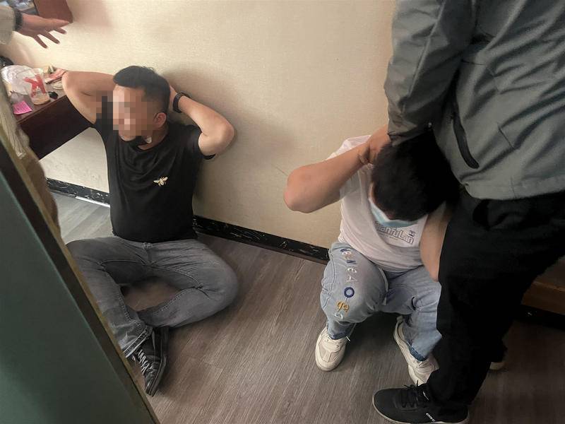 电信日|两张银行卡交易异常？ 反诈队据此抓回19名“跑分”人