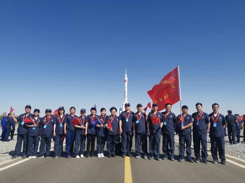 火箭逃逸塔动力、舱外航天服主气密层…航天四院助力“神十四”成功发射