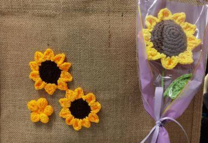一举夺“葵”！西安一班主任自编49支毛线向日葵赠全班49名学生