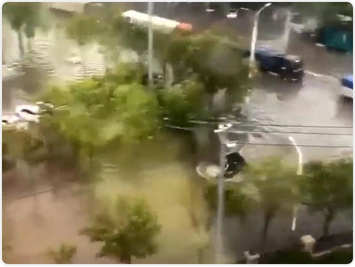 辽宁彰武突降大雨现龙卷风 官方：未接到人员和财产损失报告