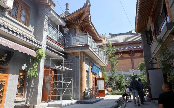 西安一项目四年未结清账款 农民工、工头和中标方都说被拖欠