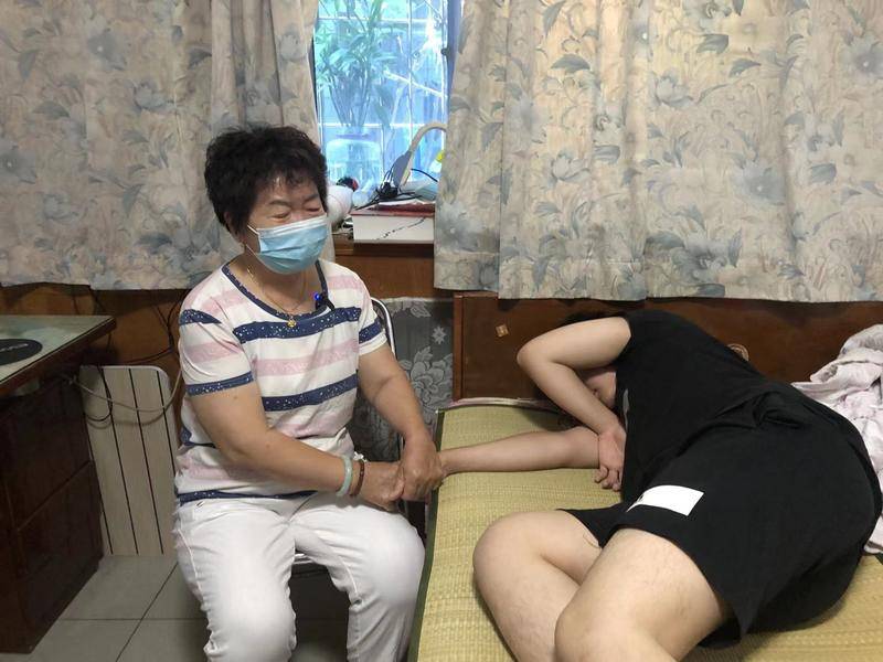 17岁男孩兼职发传单、加微信 疑因完成太少被工作人员打成“脑震荡”