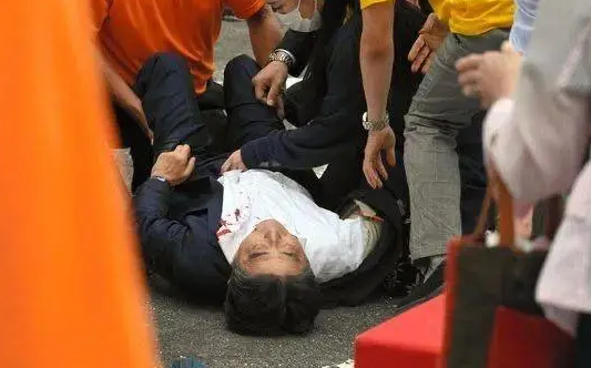 华商头条|奈良警方：嫌疑人从网上获知安倍行程