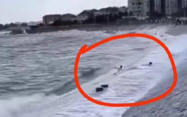 华商头条|2名陕西学生在青岛被海浪卷走 刚刚确认：均已遇难