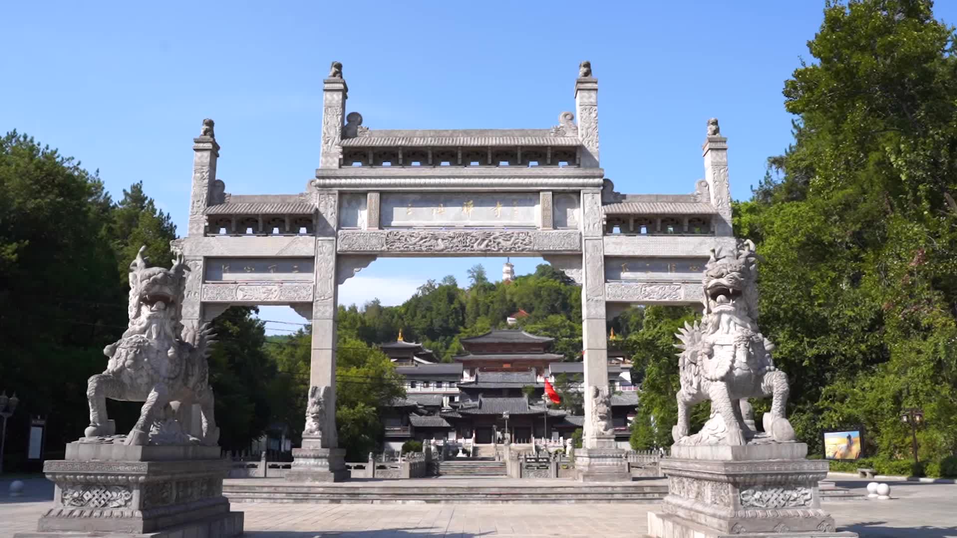 2022打卡中国山谷流泉灵秀天柱外国网红打卡安徽生态之美视频