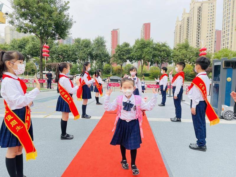 强国少年 慧雅育人 曲江七小举行2022年秋季新生入学礼