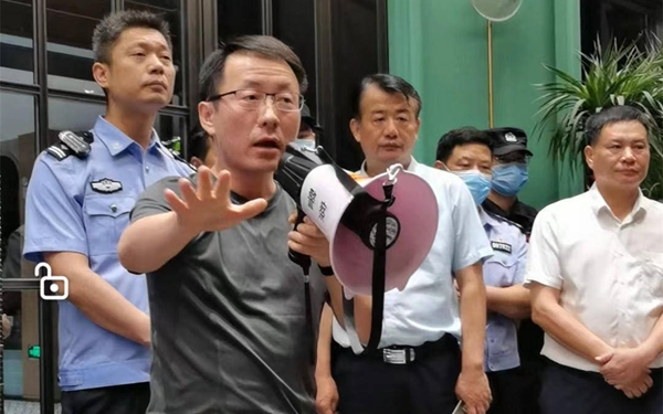 安徽肥西县委书记凌晨“7分钟讲话视频”获网友点赞 当地：正处理承诺事项