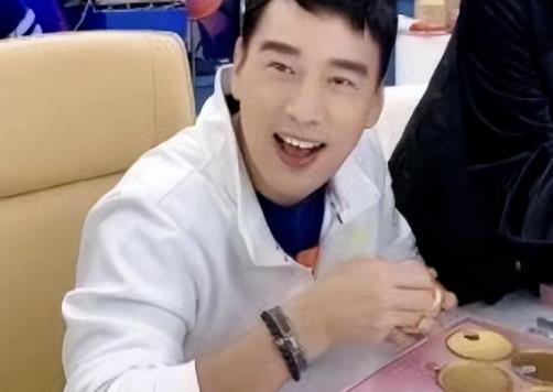 辛巴举报同行背后的明星带货生态：上午看货下午就播 激情话术全靠演技