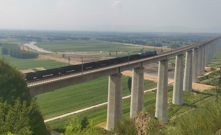 发现最美铁路 ·瞰见奋进陕西-走进无定河大桥 览浩吉铁路生态之美