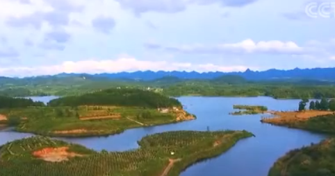 华商头条|[二十大时光]湖南湘西 二十大时光·大美中国 十八洞村：深山苗寨焕新颜