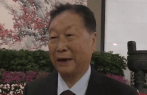 华商头条|在党代表通道上，他谈起了这株“幸福草”