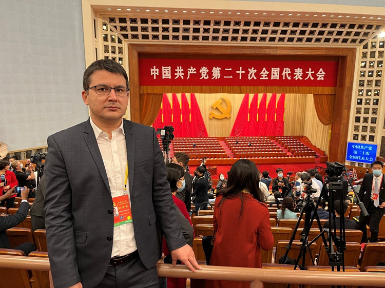 华商头条|我在中国看二十大 | 乌兹别克斯坦记者：二十大报告彰显中国发展信心
