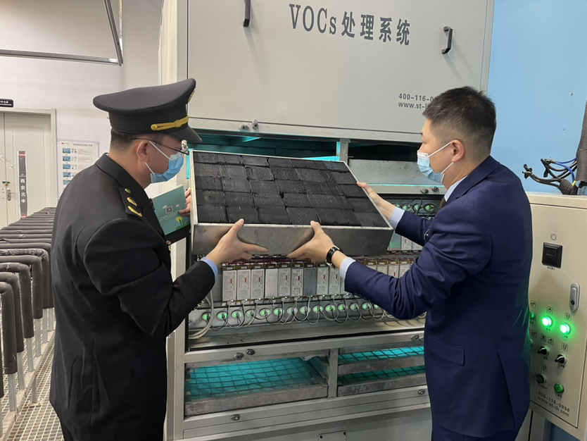 为什么夏季4S店白天不能喷漆？西安环保部门“送法入企”走进西咸新区