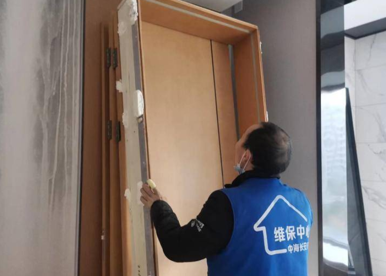 中海·长安府小区精装房未入住地暖管道就渗漏 回应：进行更换