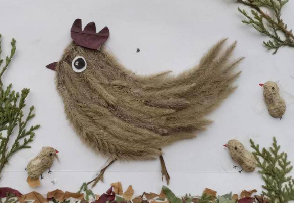 课后服务时间  临潼雨金一小学师生用树叶“留住”秋天