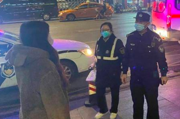 女友要自杀！外地男子报警求助 西安民警火速上门后发现虚惊一场