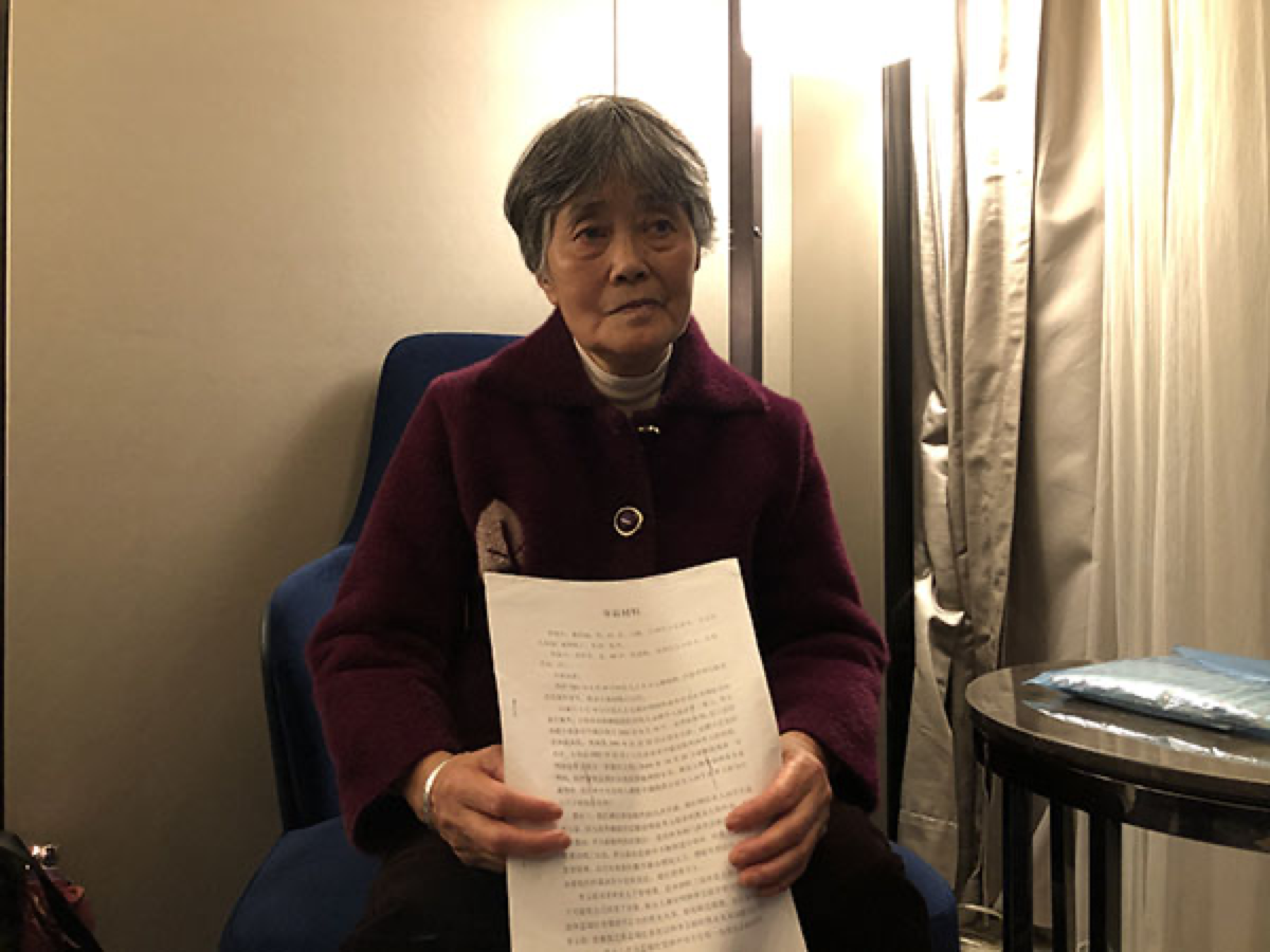 贵州“杀妻灭子案”重审：“合谋”情人到庭 办案民警接受法庭调查