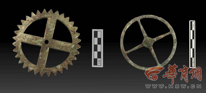 图11 江村大墓K27出土铜齿轮、铜构件.jpg