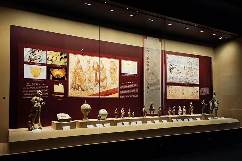 “陕西周秦汉唐文物精华展”在广西展出