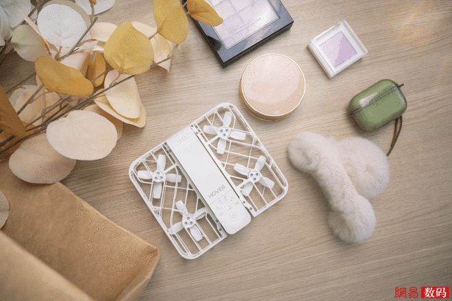 华商头条|零零科技发布“哈浮相机”X1智能飞行相机