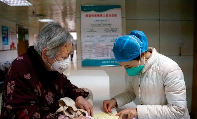 直击疫情之下的医院|急诊科：日夜无休的战场