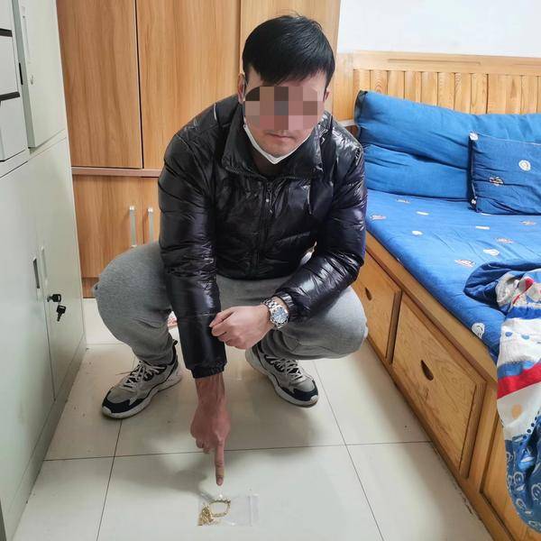 已婚且家境挺好却屡次入室盗窃 被抓后称自己忍不住想进别人家里