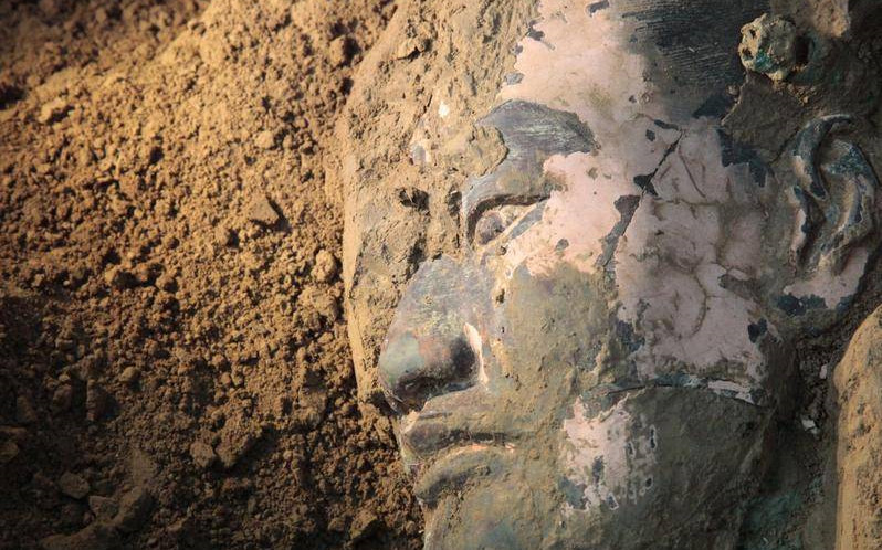 陕西2022年度重要考古发现：秦兵马俑一号坑第三次发掘 发现兵马俑陪葬坑甬道曾被人挖开过