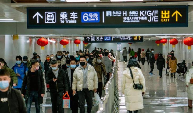 华商头条|1329.51万人次！春节假期西安地铁客流强度连续6天全国第一
