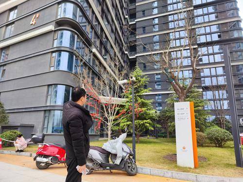 交2万元找讨债公司帮追债 债没追回来讨债公司失联