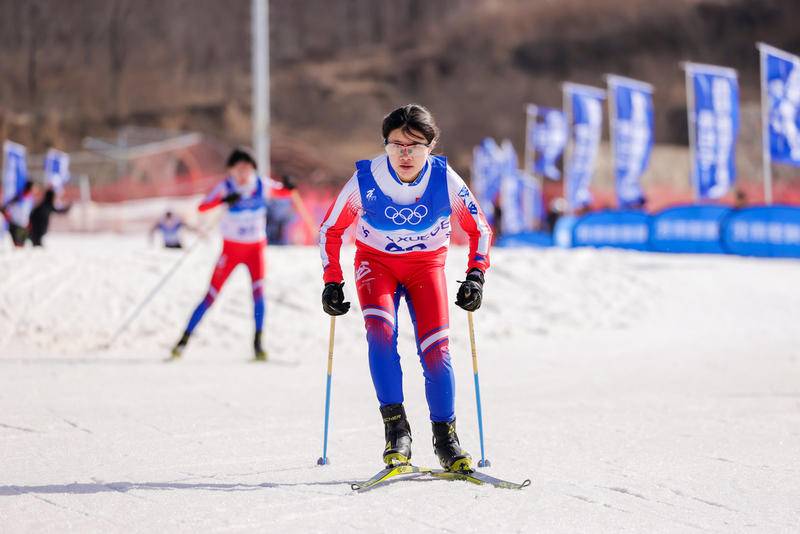 陕甘宁越野滑雪挑战赛（铜川照金站）举行