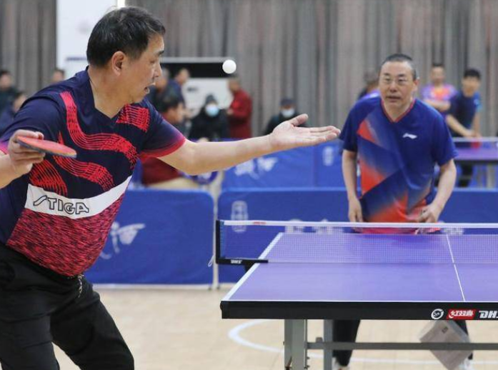 西安市第十届乒乓球俱乐部巡回赛开拍