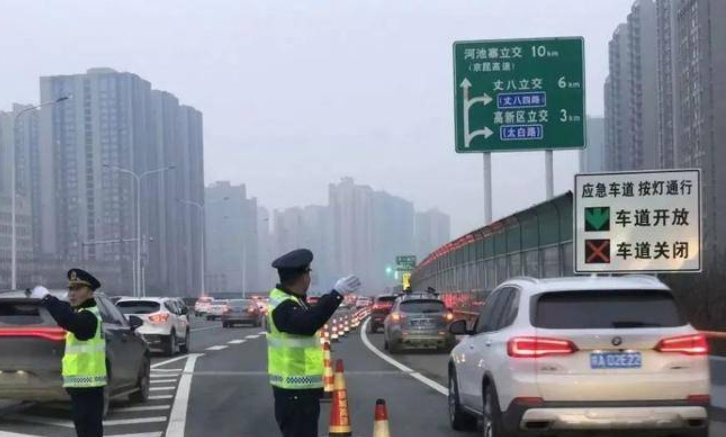 效果已显现 借道通行后西安绕城拥堵时间缩短25-40分钟