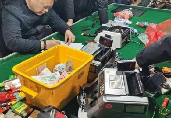 华商头条|层层放哨多个关卡 渭南澄城打掉农村地下赌场抓获40人