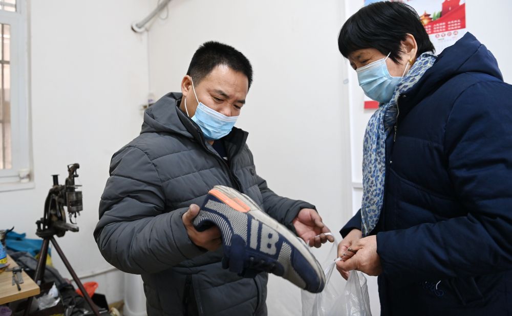 华商头条|新华全媒+｜陕西：“小修小补”回归社区助残疾人就近就业