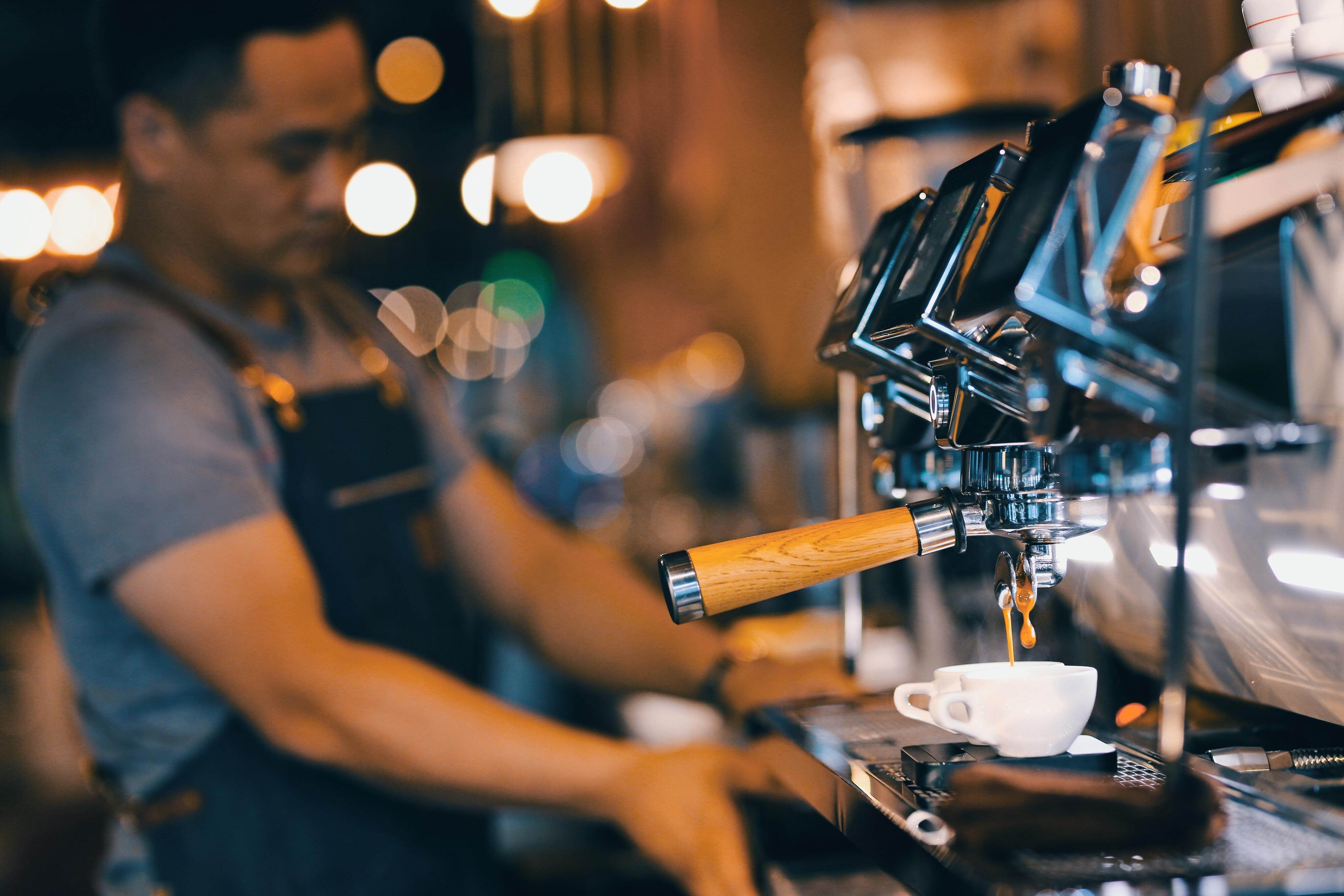 金融助燃城市烟火气聚焦衣食住行背后的中行力量