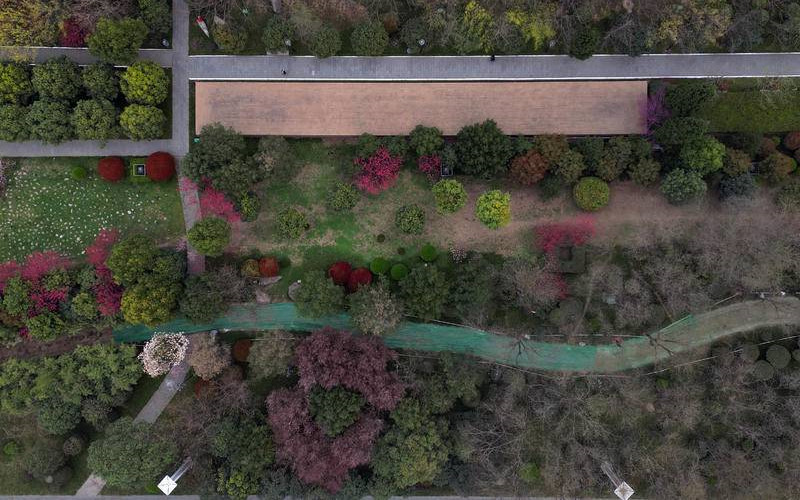 7公里唐城墙遗址公园塑胶跑道开建 5月开放