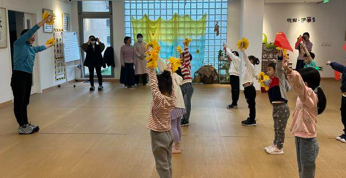 黄雁社区开展“人大代表接访日”活动  零距离听民声解民忧