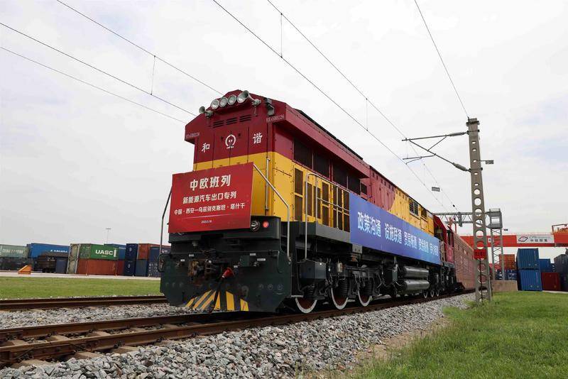 陕西中欧班列汽车出口专列实现常态化运输