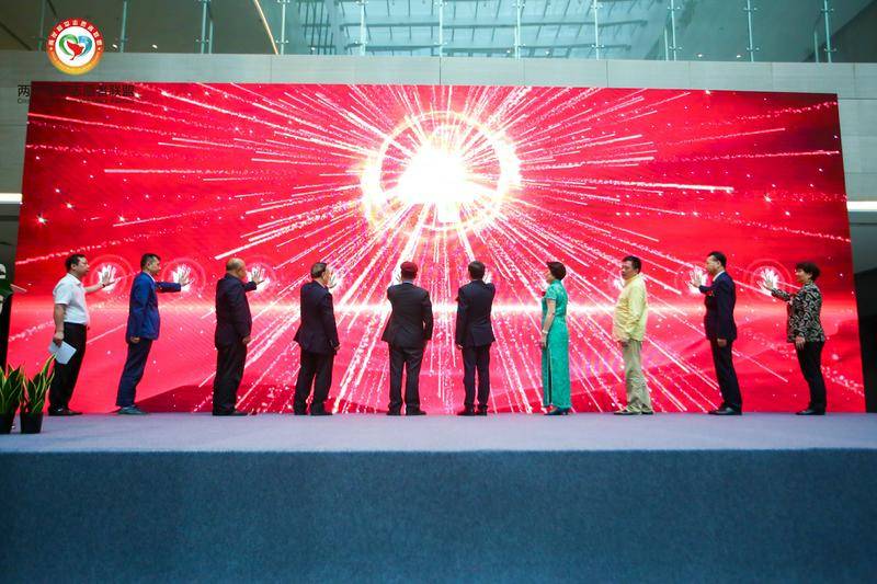 两幅百米长卷共绘祖国河山和中国共产党精神谱系 2023全国巡展陕西站开幕